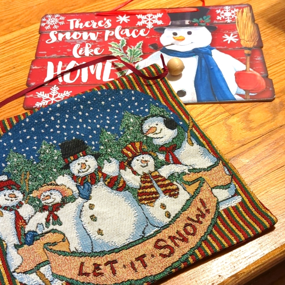 2 Christmas signs